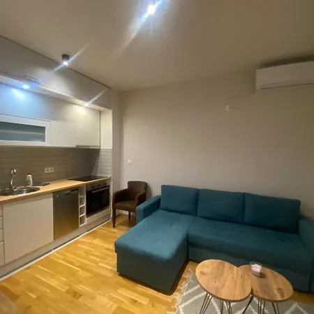 Astra Bl Apartment *